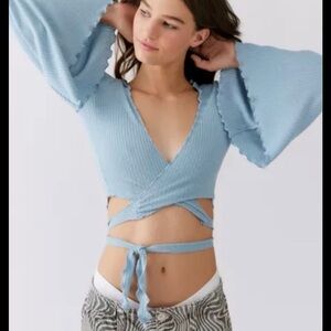 Urban Outfitters UO Daisy Ribbed Wrap Tie Front Top in Slate Small